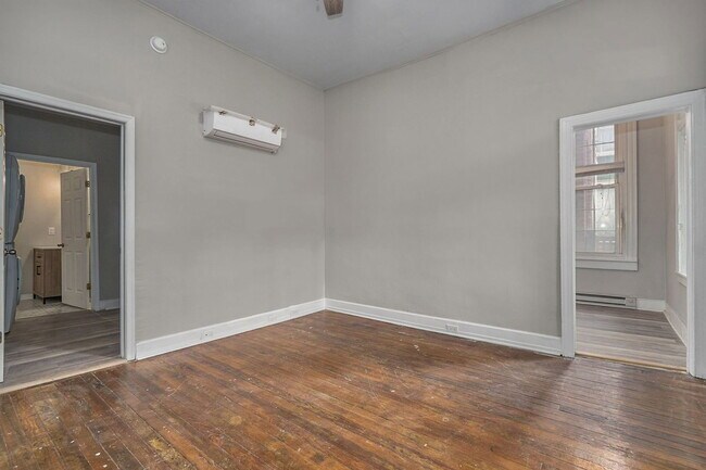 Foto del edificio - 2215 W Grace St