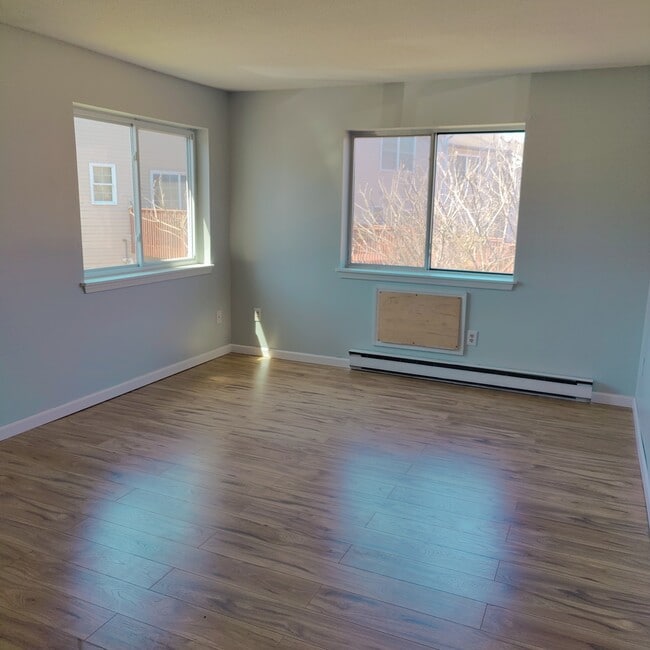 Building Photo - 140 Hamden Ave