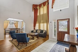 Building Photo - 21702 Cozy Hollow Ln