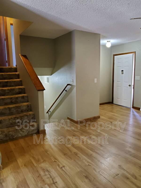 Foto del edificio - 4925 W 8th Street Rd