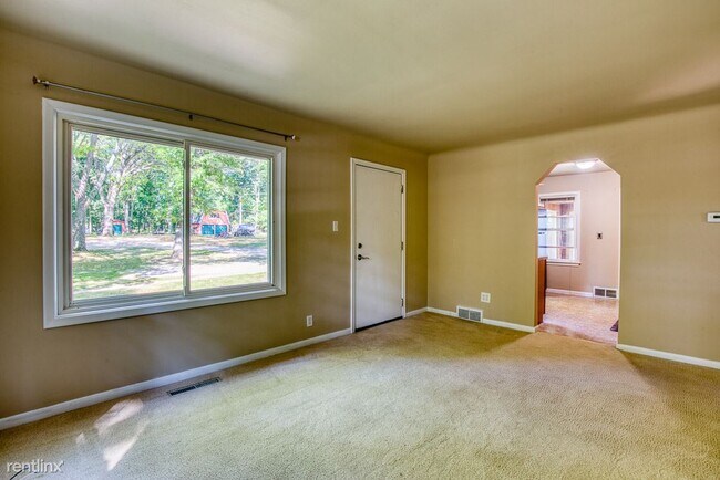Building Photo - 4 br, 2 bath House - 3575 S Commerce Rd