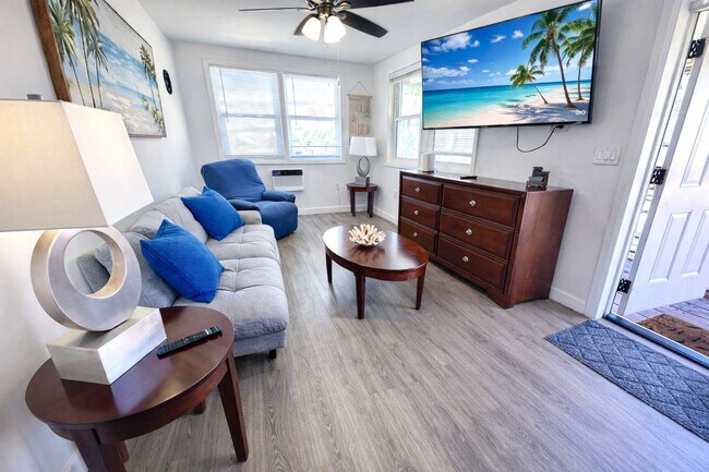 Foto del edificio - 324 Van Buren St