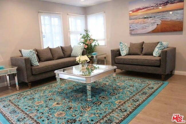 Building Photo - 8719 Yorktown Ave