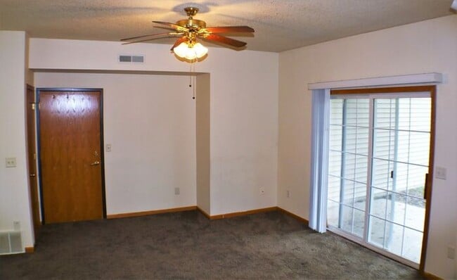 Building Photo - $1,250 | 2 Bedroom, 1 Bathroom Condo | No Pets | Available for an August 1st, 2026 Move In!