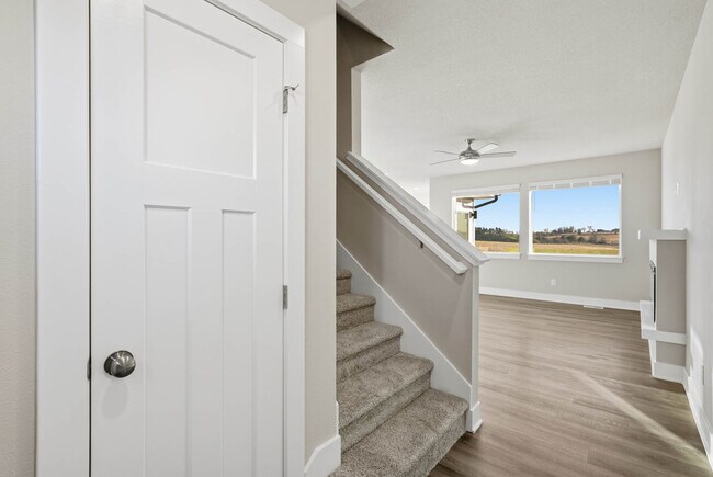 Foto del edificio - 526 43rd St SW