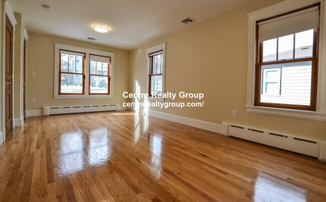 Foto del edificio - 64 Langley Rd