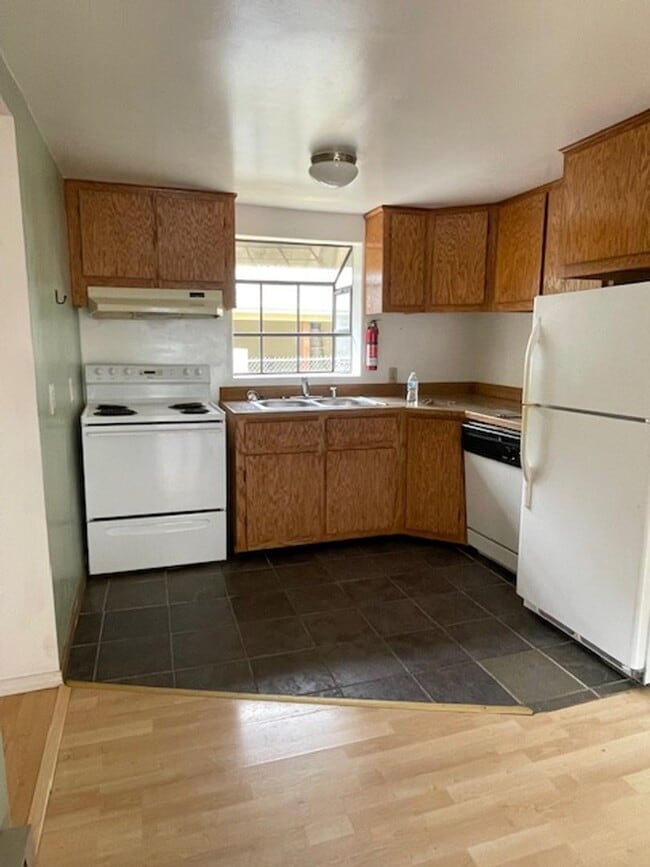 Foto del edificio - CHARMING 3 BEDROOM IN SEATTLE