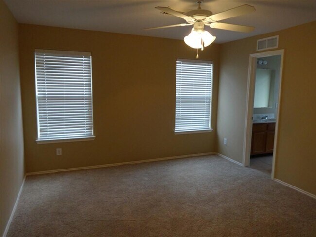 Building Photo - 6815 Baron Gate Ct