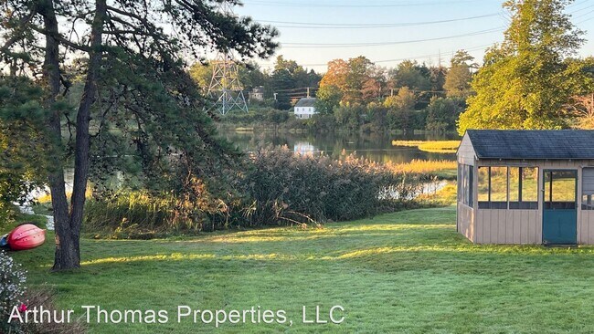 Building Photo - 3 br, 2 bath House - 19 Spinney Creek Rd.