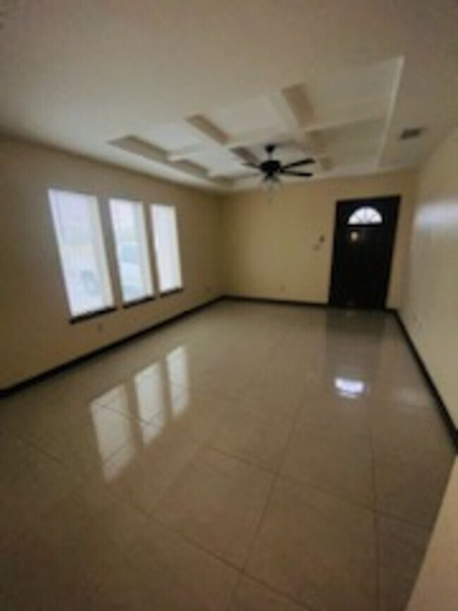 Foto del edificio - 317 N Bentsen Palm Dr.