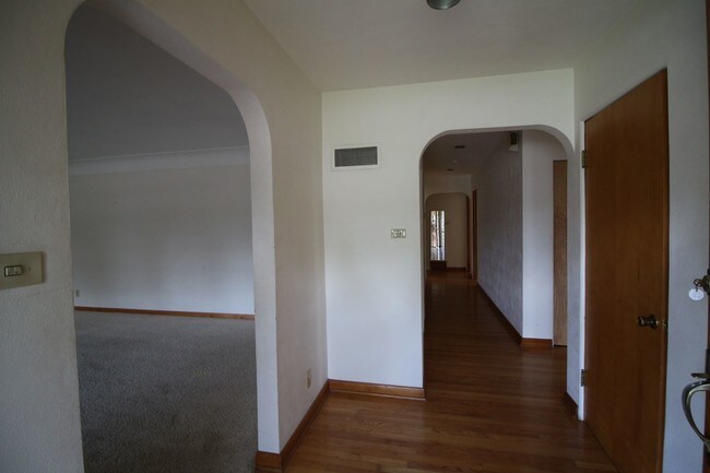 Building Photo - 3 br, 2 bath House - 114 Arizona