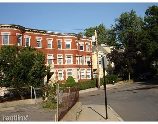 Primary Photo - 177 Winthrop Rd