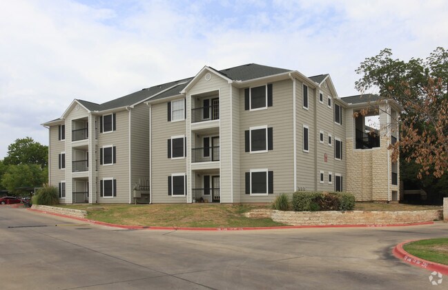 University Village At Austin Apartments Tx Building Photo University Village At Austin