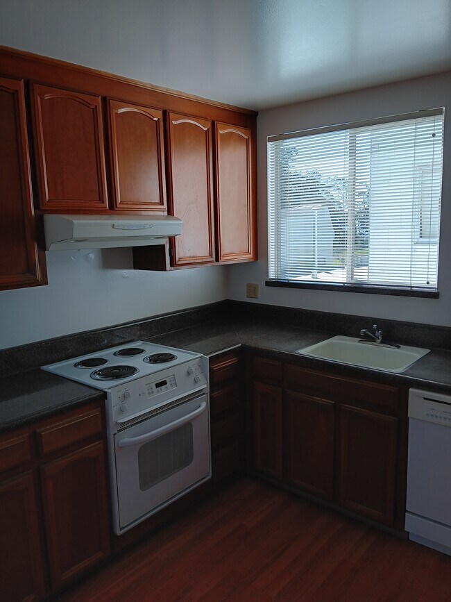 Foto del edificio - 2320 22nd Ave