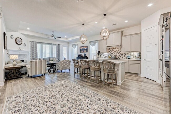 Foto del edificio - 4221 Davis Oak Dr