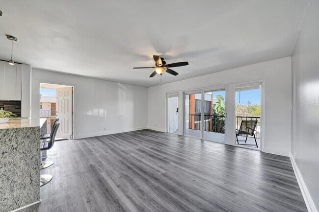 Building Photo - 516 Osprey Dr