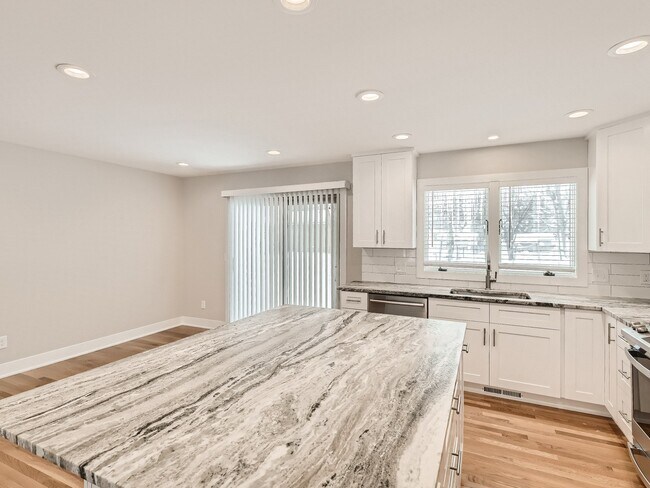 Building Photo - 253 Harrington Cir