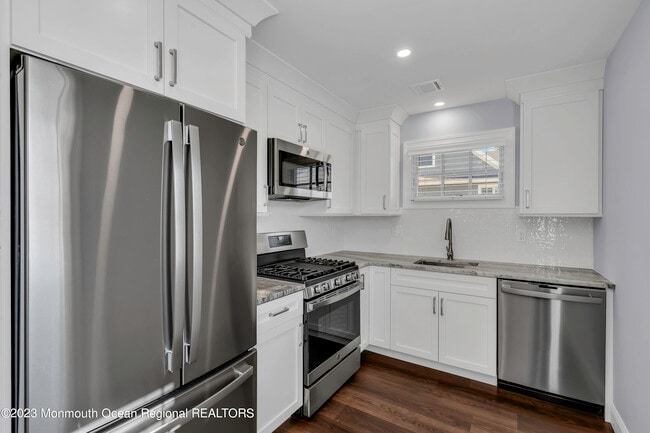 Foto del edificio - 419 10th Ave