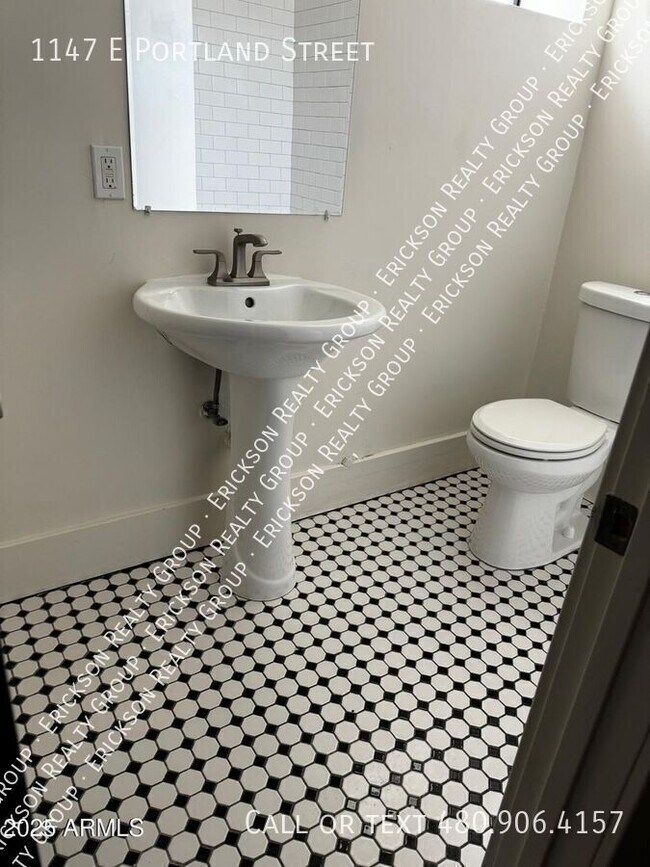 Foto del edificio - 1147 E Portland St