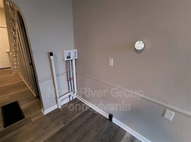 Foto del edificio - 935 Manton Wy