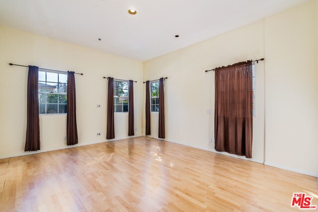 Foto del edificio - 14701 Hartsook St