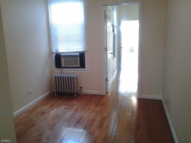 Foto del edificio - 3247 48th St