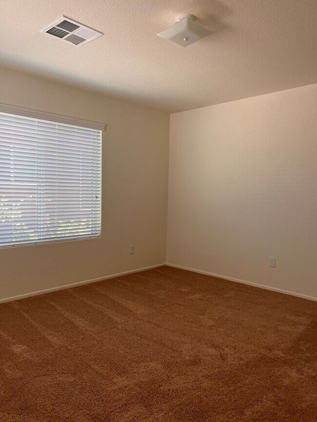 Foto del edificio - Desert Sands