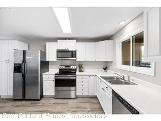 Foto del edificio - 3 br, 2 bath House - 1452 NE Kathryn Street