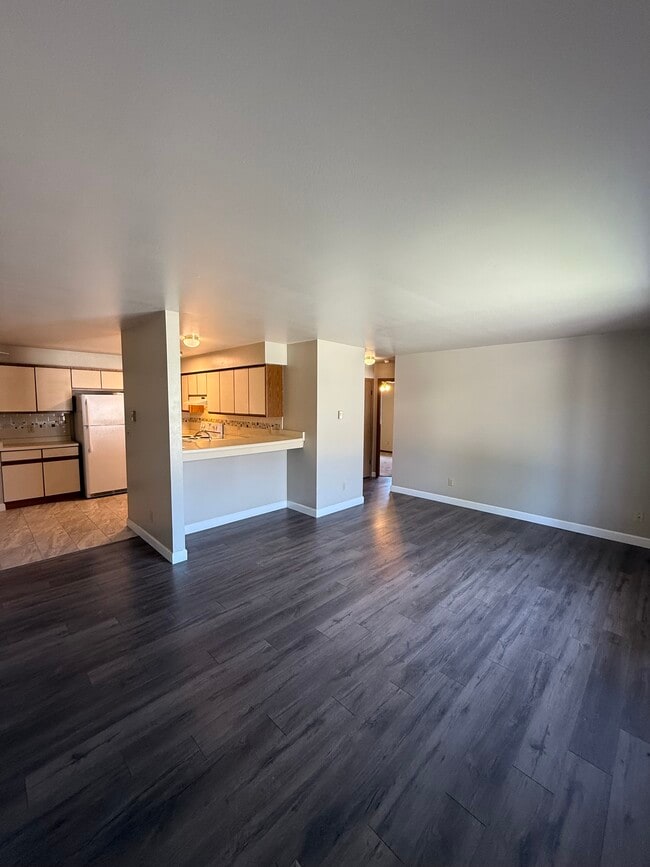 Living Room - Hemlock Street Apartments