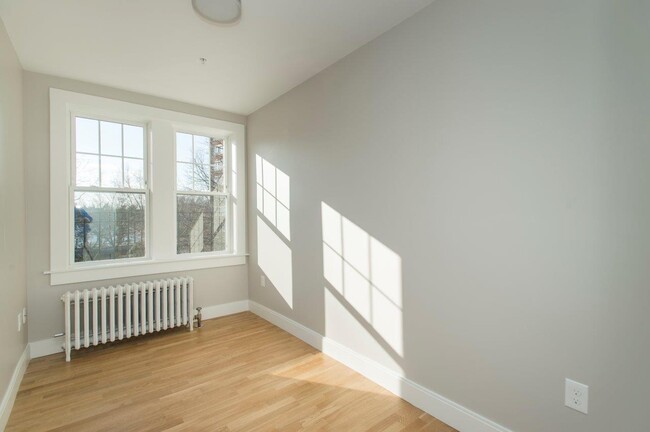 Foto del edificio - 276 Chestnut Hill Ave