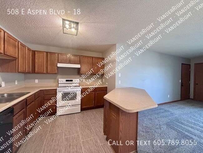 Building Photo - 508 E Aspen Blvd