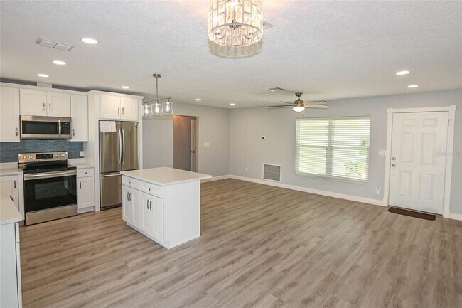 Building Photo - 1444 Overcash Dr