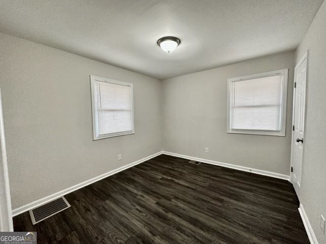 Foto del edificio - 3491 Fairburn Pl NW