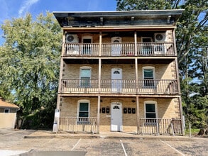 Building Photo - 14 Dwight St