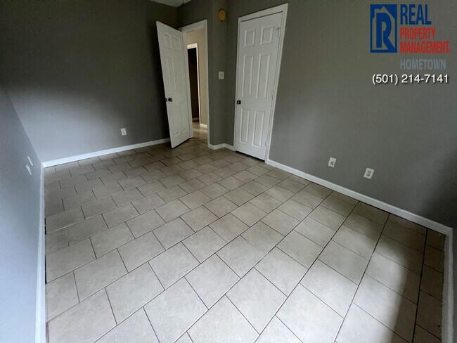 Foto del edificio - 3909 Tates Mill Rd