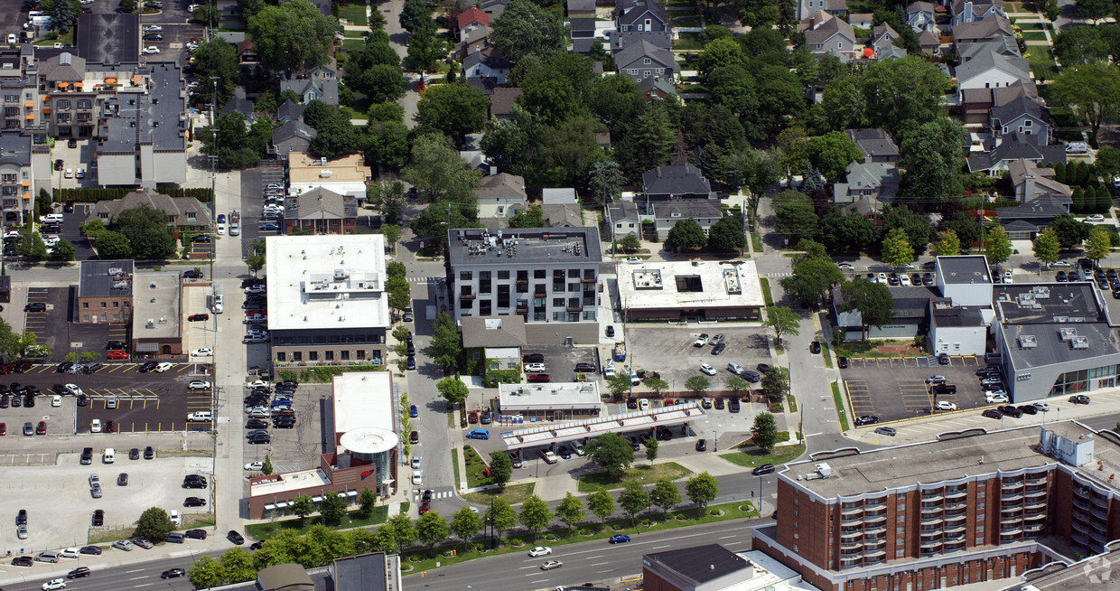 Aerial Photo - 750 Forest Ave