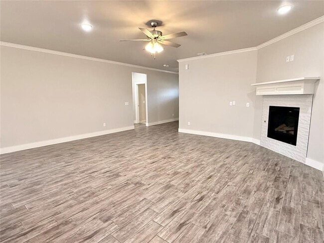 Building Photo - 1421 Hickory Trl