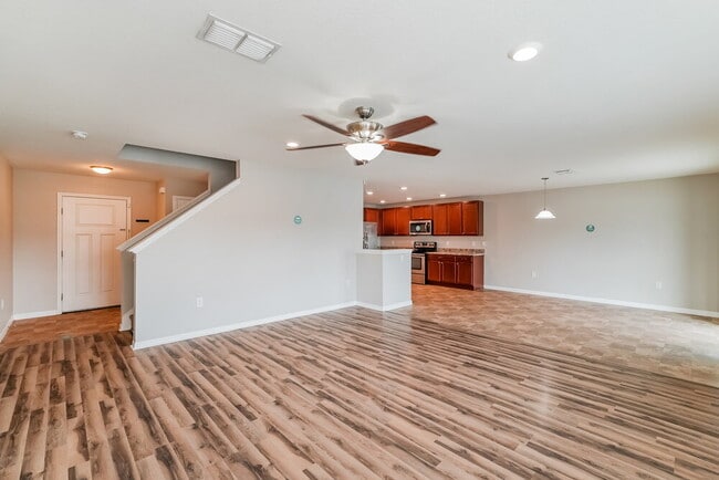 Building Photo - 10635 Laguna Plains Dr