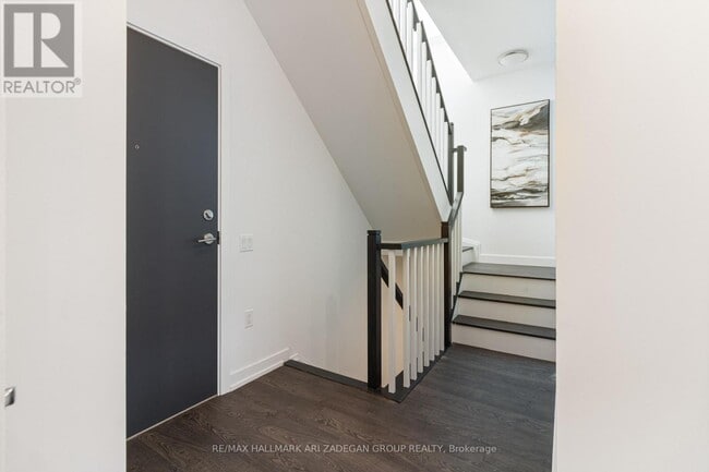 Building Photo - 8-S608 Olympic Gdn Dr