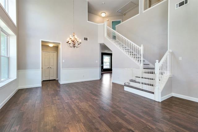Building Photo - 3000 Cornflower Dr