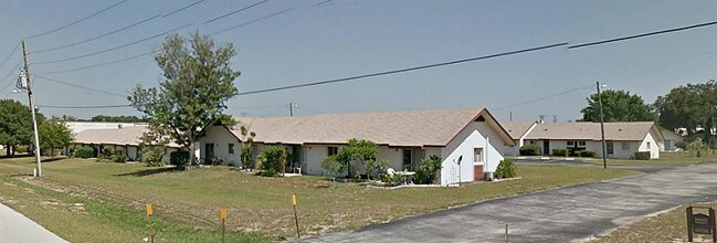 Building Photo - 2929 Villa Rd