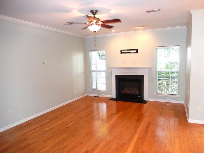 Building Photo - 3408 Archdale Dr