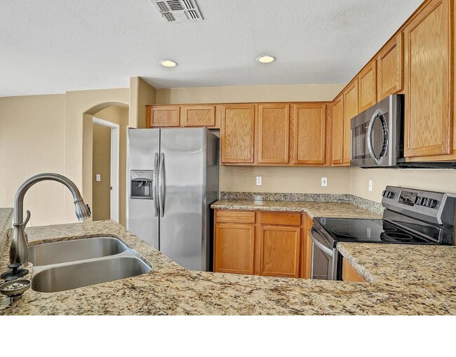 Foto del edificio - 15421 W Gelding Dr