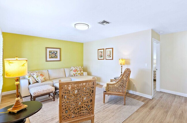 Foto del edificio - 663 106th Ave N