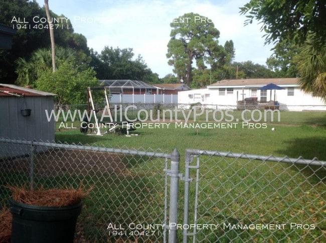 Building Photo - 5537 23rd St W