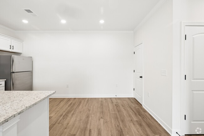 2 habitaciones, 2 baños - 1052 pies cuadrados - Comedor - Grove Park South