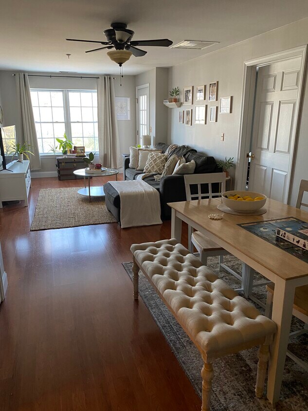 Living Room/Dining Room - 89 Eastern Ave