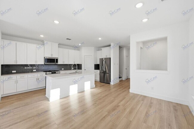 Foto del edificio - 1409 Silver Marten Trl