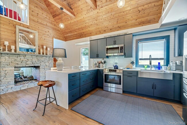 Building Photo - 25 Miami Ave