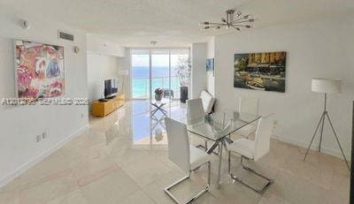 Foto del edificio - 16699 Collins Ave